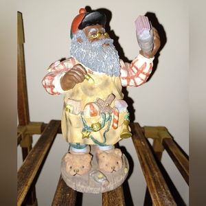 Rare African American/Black Santa figurine 7 inches tall (5A)
